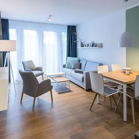 Deichhaeuser Anna Kueste Deichhaeuser Anna Kueste 6-14 * Bensersiel